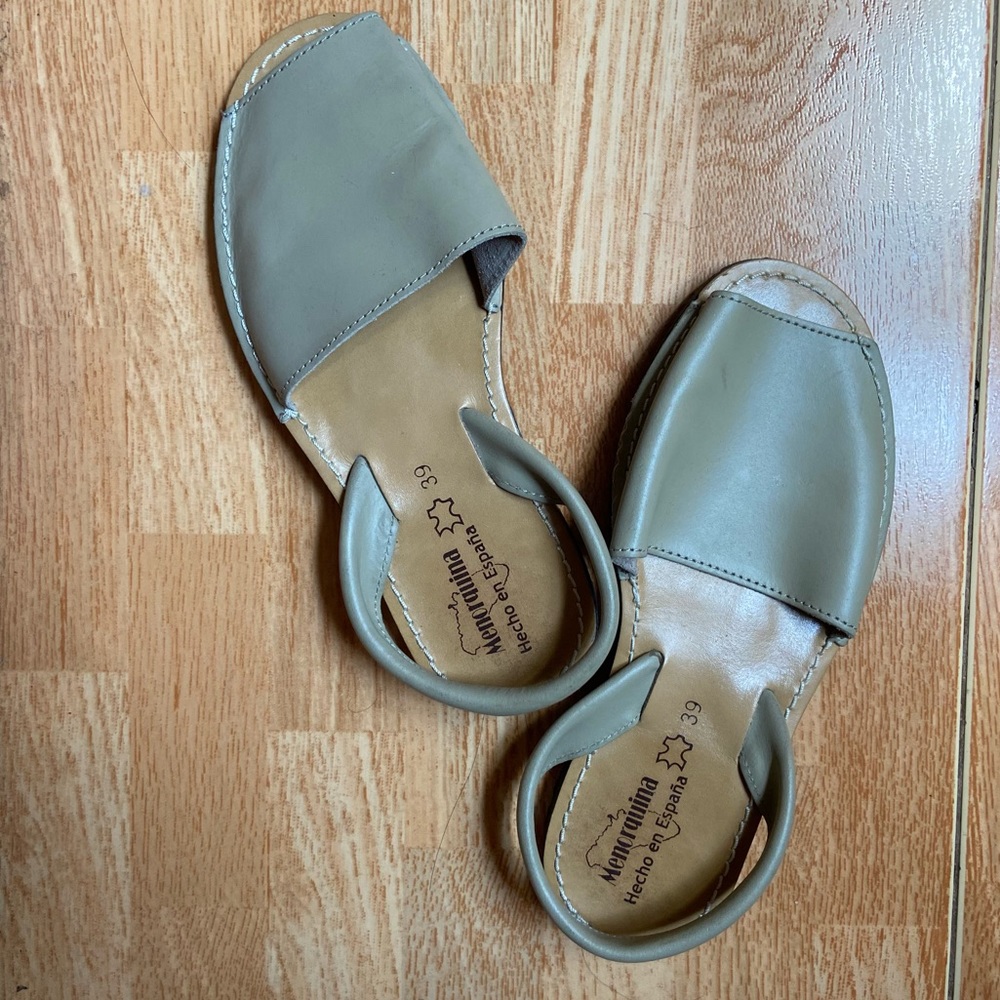Handmade Tan Leather Avarcas / Menorquinas Sandals - Size 8.5/39